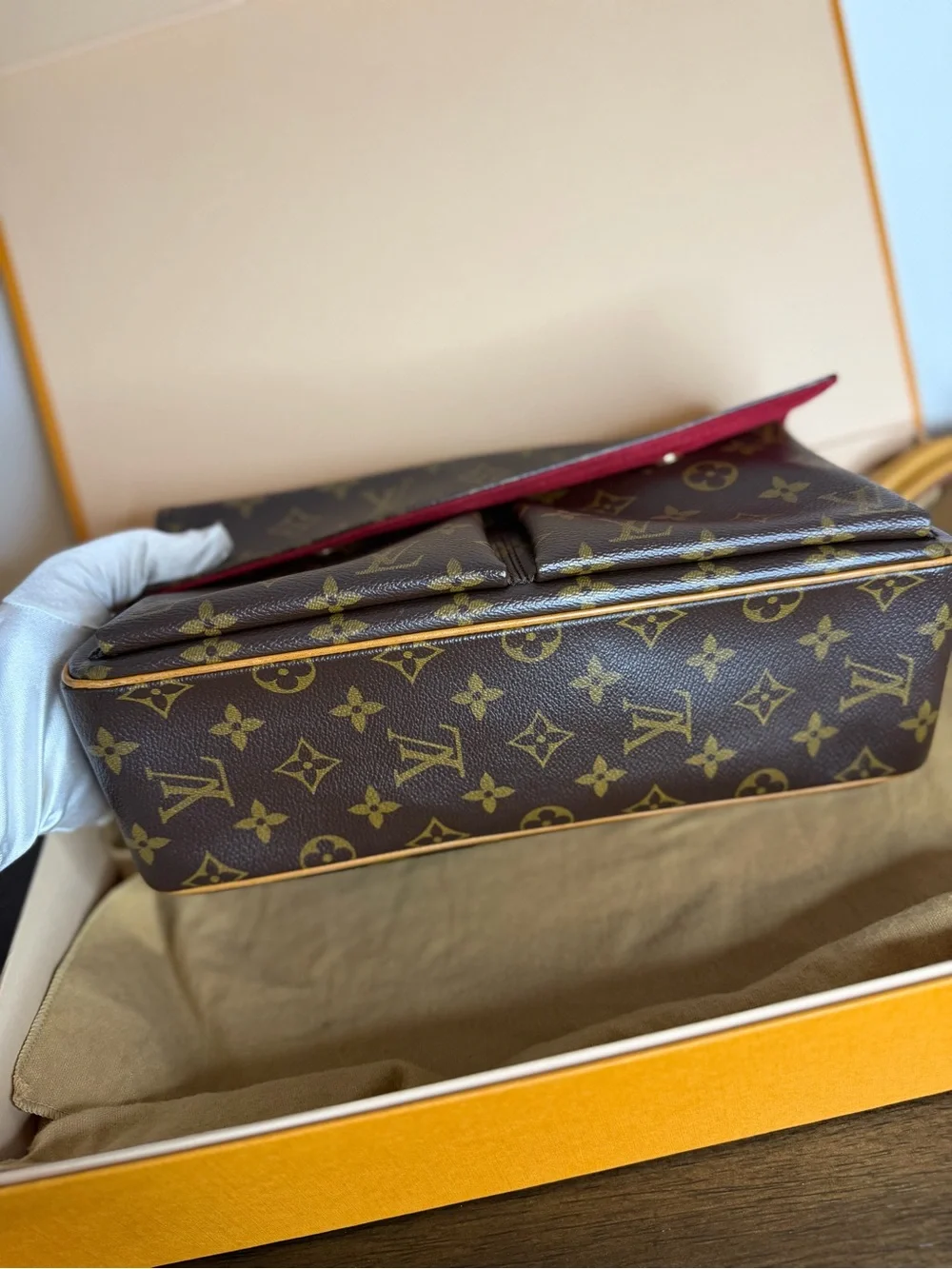 Louis Vuitton Viva Cité in monogram